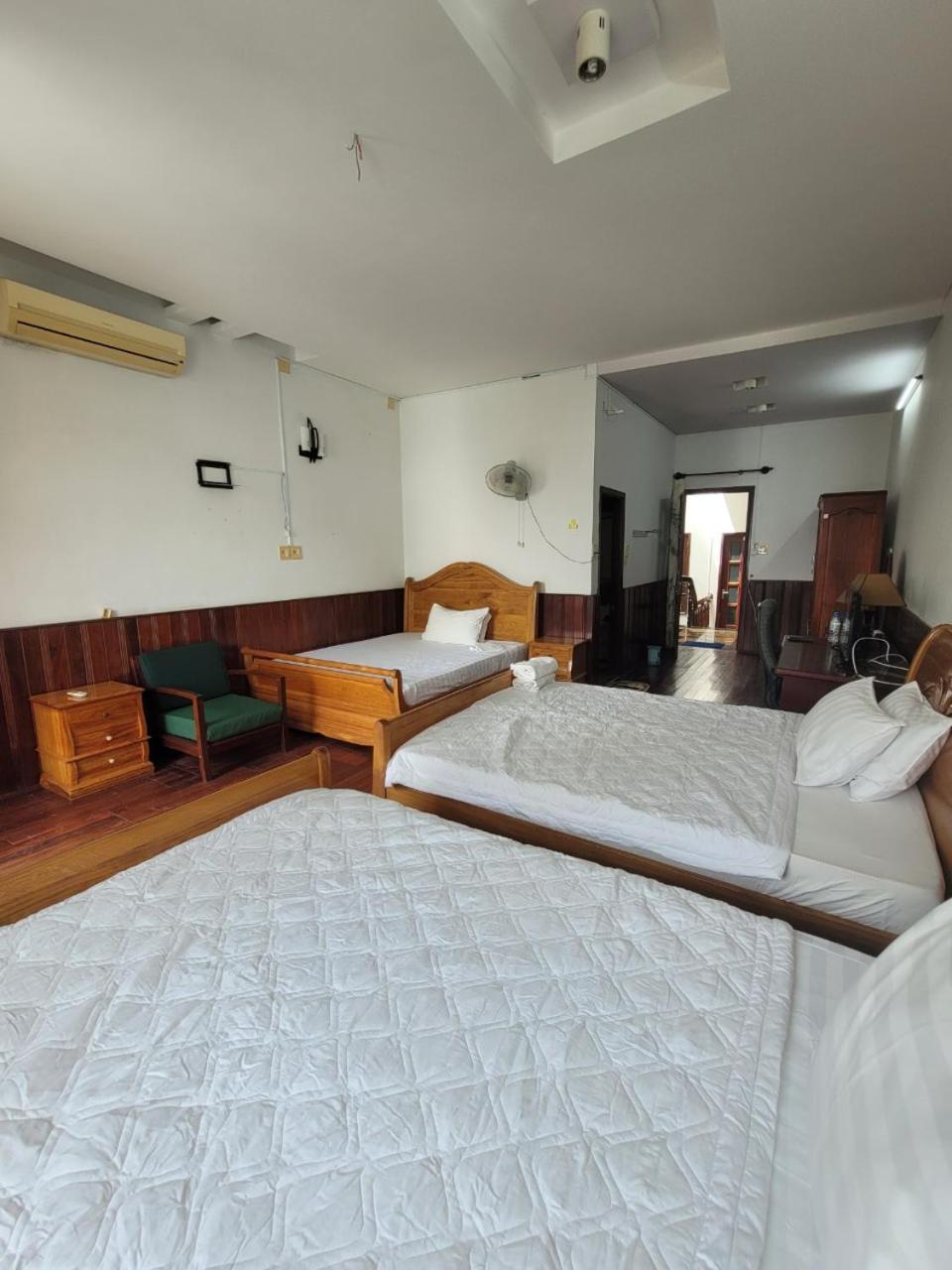 Hostel Ngoc Lien トゥイホア エクステリア 写真